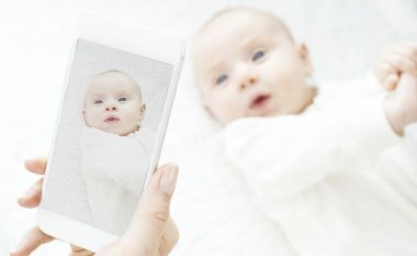 “Nuk jemi të interesuar t’i shohim fotografitë e bebes tuaj” – thonë shumica e të anketuarve