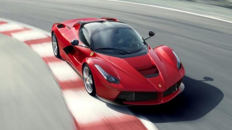 Sa kushton motori i Ferrarit? (Foto)