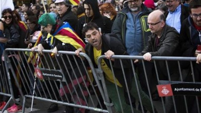 ​Protestat në Kataloni, e duan Puigdemontin president