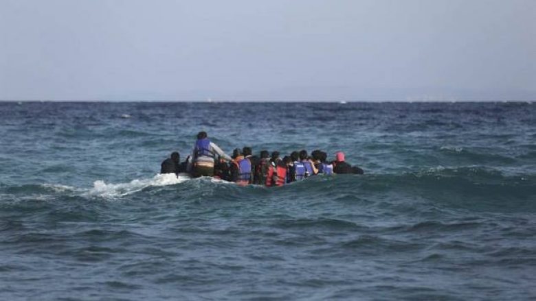 Fundoset anija në brigjet e Libisë, lë 25 të vdekur