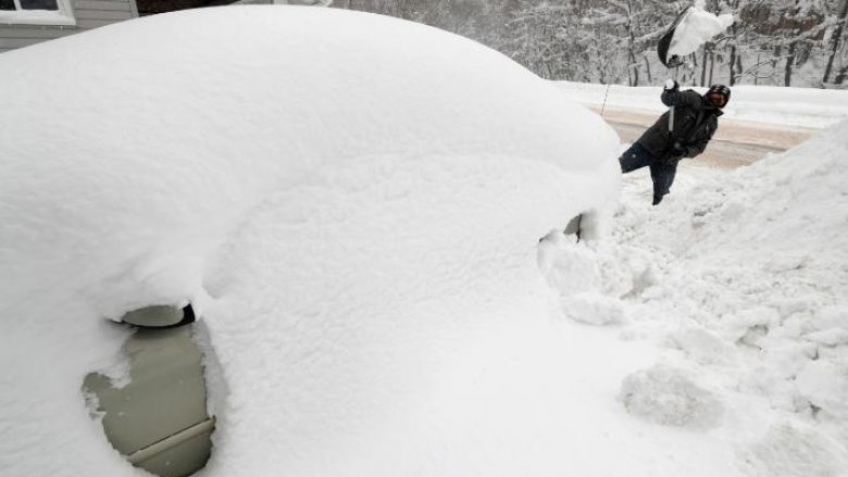 Gjendje e jashtëzakonshme në SHBA, 11 të vdekur nga i ftohti polar (Foto)