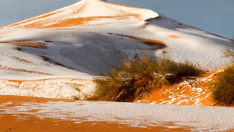 Bora mbulon disa pjesë të shkretëtirës së Saharës, për të tretën herë brenda 40 vitesh (Foto)