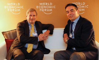 Dimitrov realizon takim me komisarin evropian Johannes Hahn në Davos