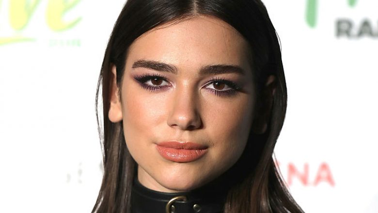 Fansat janë në pritje të videoklipit të këngës “IDGAF” nga Dua Lipa