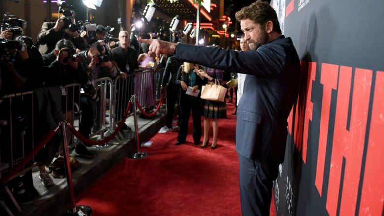 Gerard Butler nuk e hedh poshtë mundësinë për t’iu kthyer komedive romantike