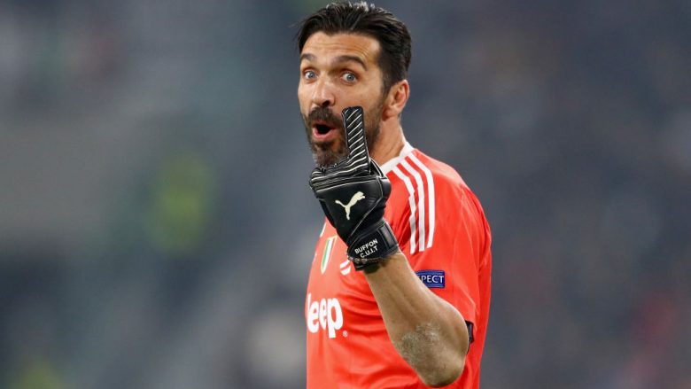 Buffon rikthehet në stërvitje, gati për ndeshjen me Chievon (Video)