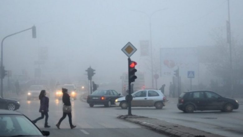 Ajri i ndotur edhe sonte në Prishtinë