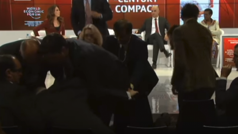 Ministri i jashtëm spanjoll humb vetëdijen, pezullohet debati në Davos (Video)