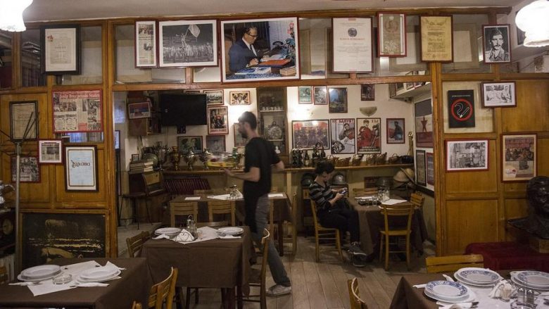 Nacionalizmi serb: Një restorant në Beograd shërben vetëm ushqim nga vendet që nuk e njohin pavarësinë e Kosovës! (Foto)