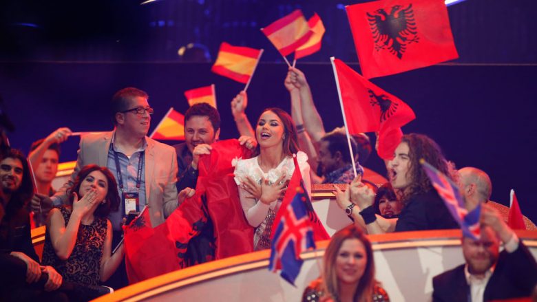 Shqipëria këndon në natën e parë të “Eurovision 2018” (Foto/Video)
