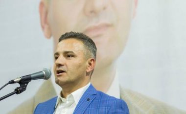 Reagimi i Bekim Jasharit për përjashtimin e Bekim Haxhiut nga Dega e PDK-së në Skenderaj
