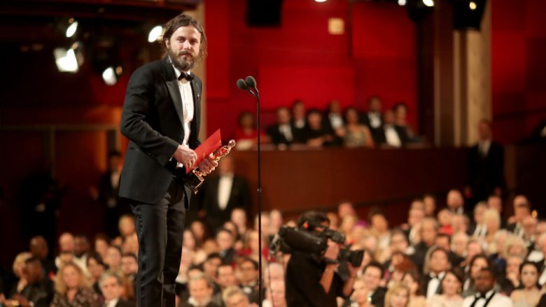 Vjet fitoi çmimin e aktorit më të mirë, për shkak të akuzave për ngacmim seksual Affleck këtë vit nuk do të jetë pjesë e “Oscars”