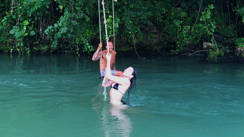 Pas një viti të suksesshëm, Dua e nis janarin me pushime luksoze në Xhamajka (Foto)