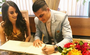 Granit Xhaka dhe Leonita, të martuar tashmë edhe zyrtarisht! (Foto)