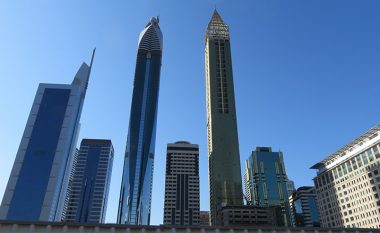 Bota bëhet me hotelin më të lartë deri tani (Foto)