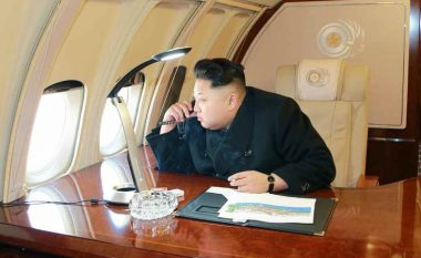 Sa “kushton” Kim Jong-un? Pasuria, mosha, jeta luksoze, si dhe fakte të tjera rreth diktatorit të Koresë së Veriut! (Foto/Video)
