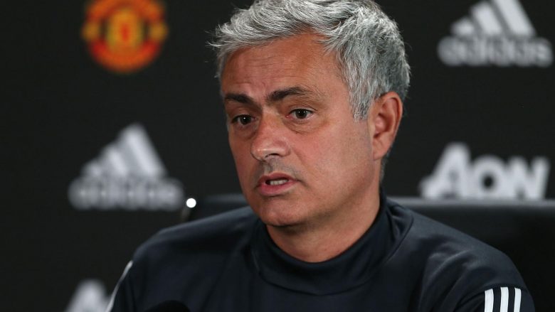 Mourinho: Nuk është korrekte të flas për gjendjen e Realit, Ronaldo mbetet nën urdhrat e Zidanet