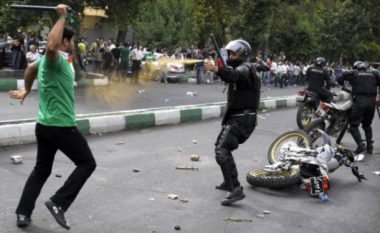 Iran, 10 të vdekur pas protestave antiqeveritare