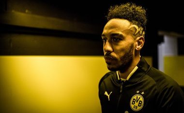 Wenger konfirmon bisedimet për Aubameyang