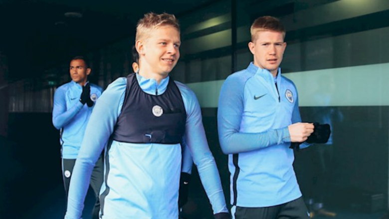 Zinchenko: Tifozët më kërkojnë foto duke menduar se jam De Bruyne, nga larg dukemi si binjakë