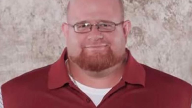 Heroi i masakrës në Florida: Mori disa plumba nga sulmuesi, duke i mbrojtur me trupin e tij nxënësit (Video)