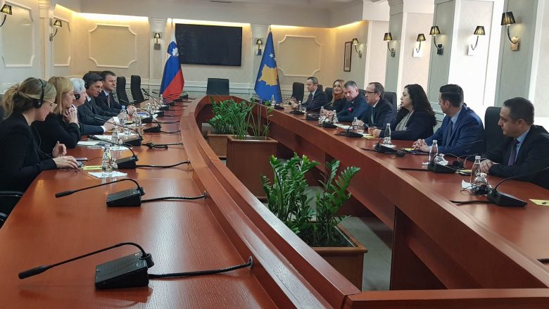 Deputetët e LDK-së takojnë presidentin slloven, flasin për sfidat e Kosovës