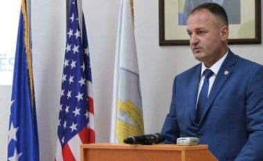 Ministri Sefaj suspendon kryeshefin e Inspektoratit të Policisë, Hilmi Mehmeti