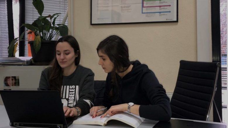 RIT Kosovë (AUK) ofron program përgatitor falas për nxënës të shkollave të mesme nga Tetova