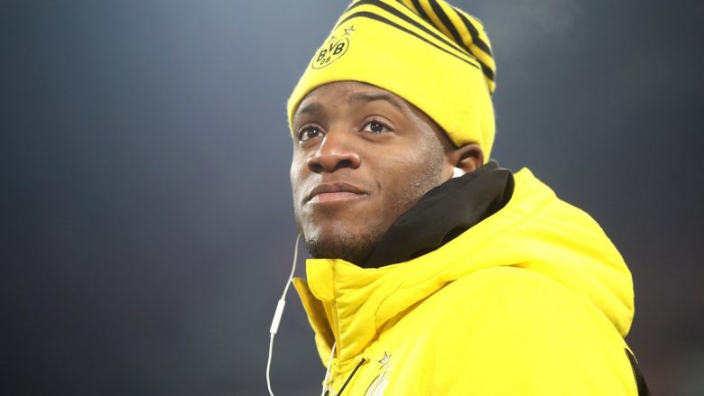 Michy Batshuayi debuton me dy gola te Borussia Dortmund, duke i ndihmuar të kthehen te fitorja tri ndeshjeve (Foto/Video)