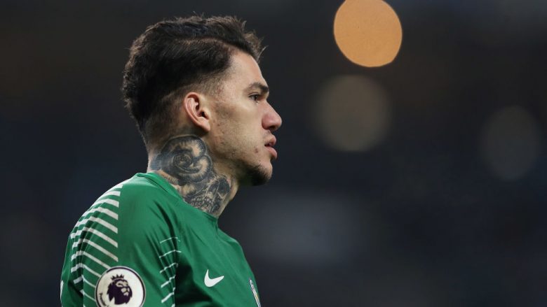 Portieri që mund të luajë në mesfushë e të ekzekutojë gjuajtjet e lira – Ederson, diamanti në portën e Cityt