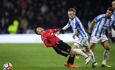 Huddersfield e blen përfundimisht Hadergjonajn, mbrojtësi shqiptar i lumtur me transferimin  