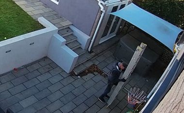 Hyri të vidhte në shtëpinë e një inxhinieri, çdo lëvizje e tij kapet prej kamerave (Video)