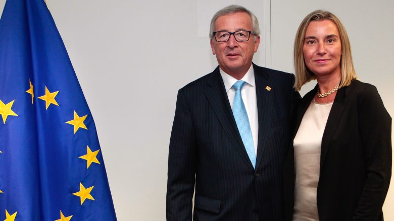 Mogherini-Juncker: Athina dhe Shkupi kanë shkruar një faqe të re për të ardhmen tonë të përbashkët në BE