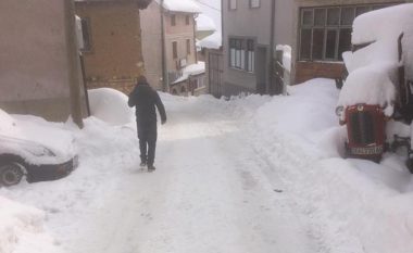 Në Shipkovicë nuk janë pastruar rrugët nga dëbora (Foto)