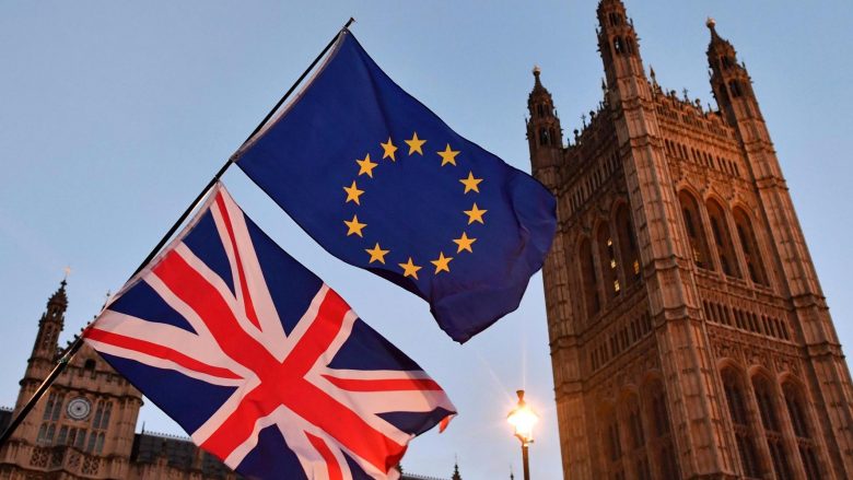 Udhëheqësit e BE-së miratojnë Marrëveshjen e BREXIT-it