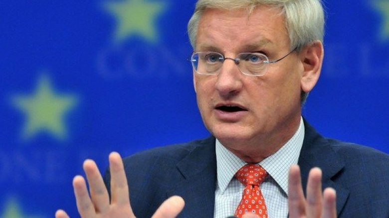 Bildt: Kosova dhe Kroacia mund të përdorin “veton” për anëtarësimin e Serbisë në BE