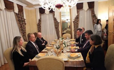 Pacolli shtroi darkë për shefin e diplomacisë gjermane