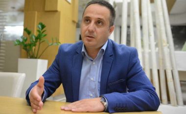 Selmanaj: Nëse koalicioni qeverisës nuk i ka votat, nesër të mos mbahet seanca për demarkacionin