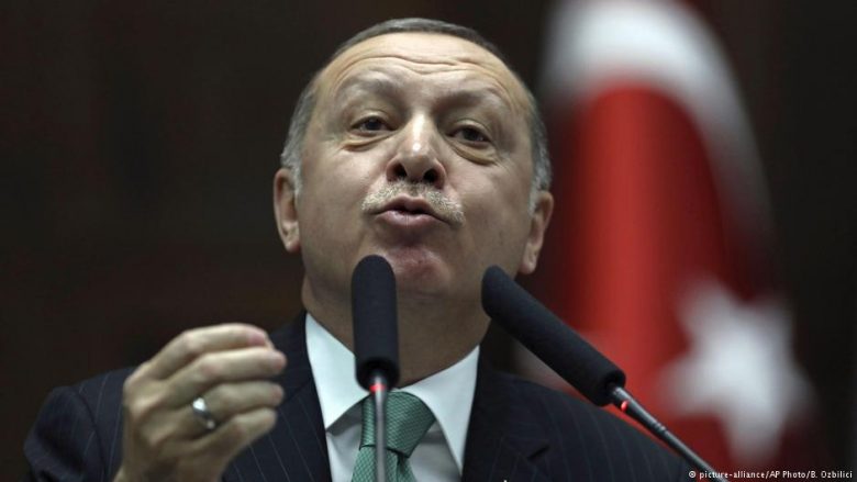 Erdogan kërcënon SHBA-në për shkak të ndihmës për kurdët