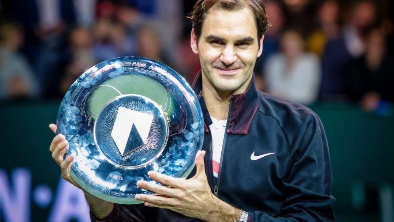 Federer fiton trofeun Rotterdam Open, mposht në finale Dimitrovin