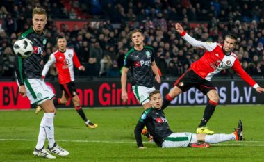 Nëse e keni harruar Van Persien, ai nuk e harron golin – rikthehet me gol spektakolar për Feyenoordin 50 sekonda pasi u inkuadrua nga stoli