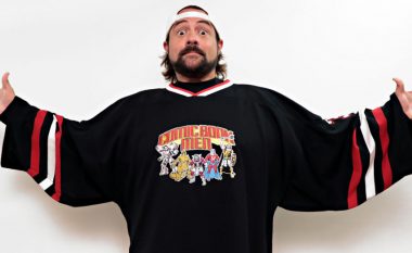 Komiku i njohur për rolin e ‘Silent Bob’, Kevin Smith i mbijeton infarktit në zemër