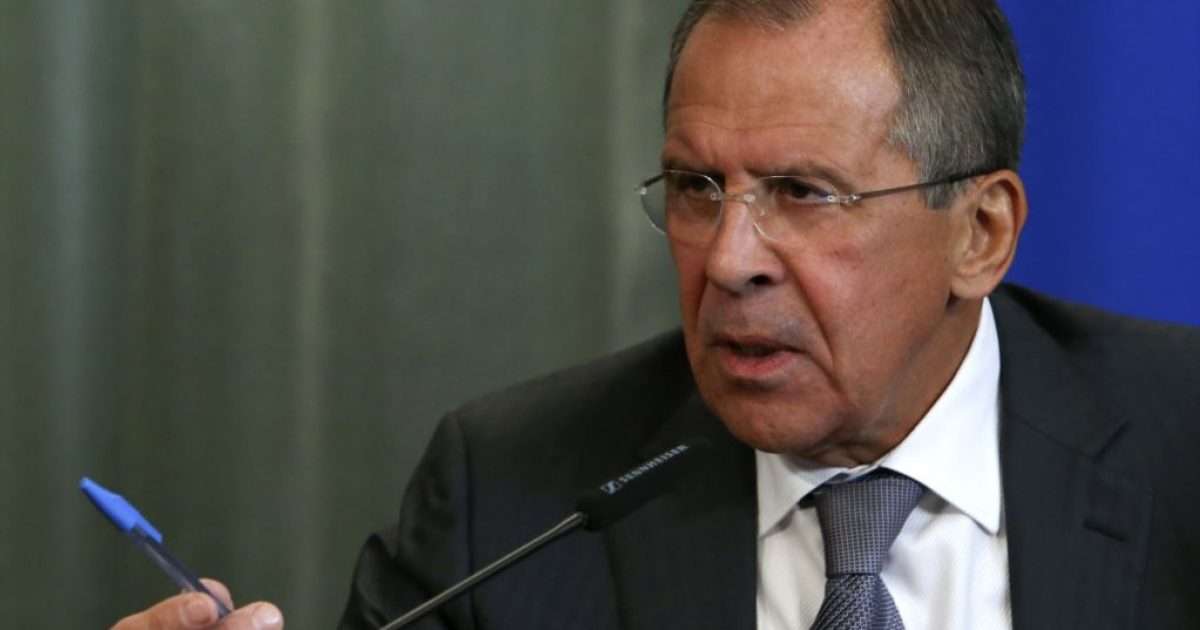 “A mund të më lini të qetë? Ju lutem!” – Lavrov nxehet keq në samitin e OSBE-s në Shkup