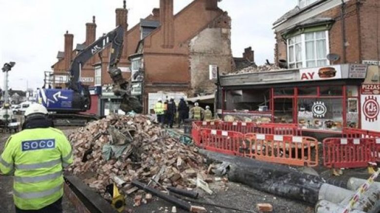​Arrestohen tre të dyshuar për shpërthimin në Leicester