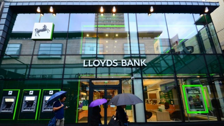 ‘Lloyds Bank’ ndalon blerjen e kriptovalutave me kartë krediti