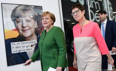 Angela Merkel ndryshon kreun e CDU-së