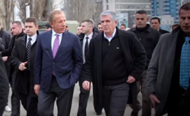 Si e kishte mbrojtur policia ish- presidentin Pacolli gjatë vizitës në veri (Video)