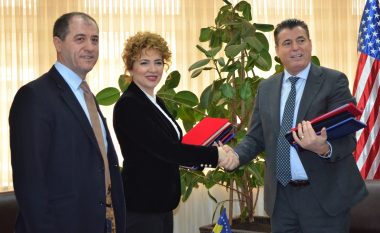 MMPH dhe Komuna e Mitrovicës nënshkruajnë Memorandum Bashkëpunimi për gjashtë projekte