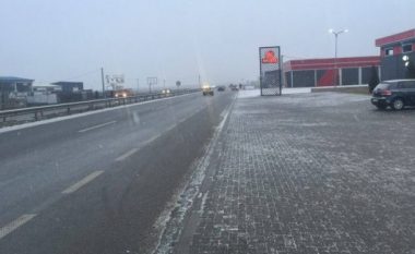 Bora në Kosovë: Ministria tregon gjendjen e rrugëve