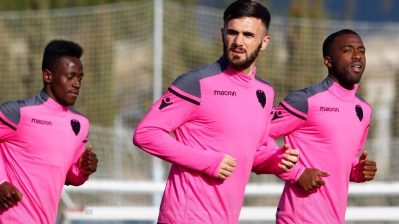 Levante pagoi 1.5 milion euro për transferimin e Armando Sadikut